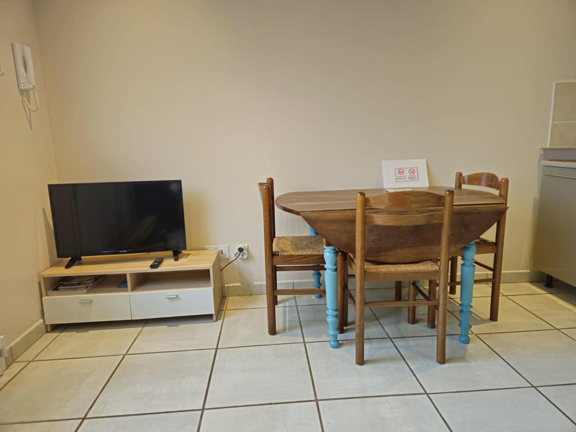 Vichy Apartment Bagian luar foto