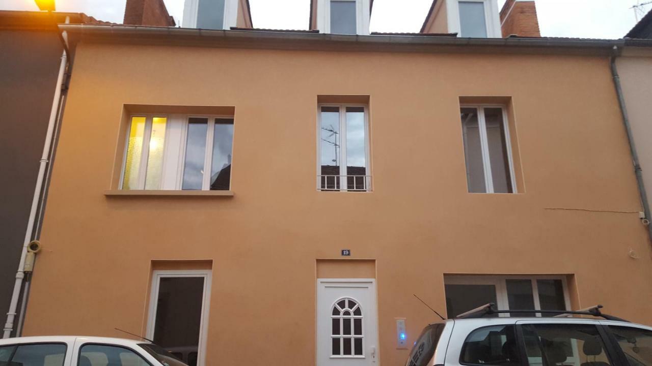 Vichy Apartment Bagian luar foto