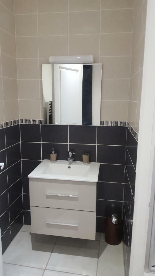 Vichy Apartment Bagian luar foto
